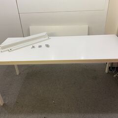 【車必須】テーブル2台（来客用または作業台）の画像