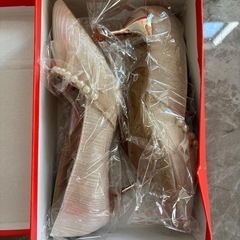 (新品未使用)ハイヒールパンプス24㎝の画像