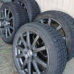 スタッドレスタイヤの画像