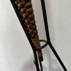 アジアン エスニック リーフ装飾 3本 巻足 フラワースタンド フラワーベースの画像