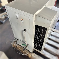 エアーコンプレッサー／アネスト岩田／CLP37B-8.5／5馬力／タンク容量39Lの画像