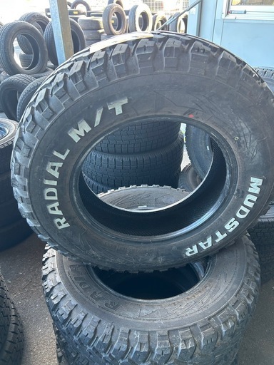 205.80.16タイヤ22年式