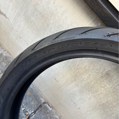 バイク　タイヤロッソ110/70-17 定番サイズ21年製造の画像