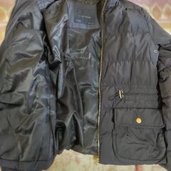 ZARAレディースダウンジャケットの画像