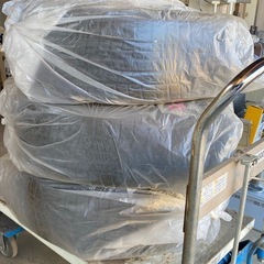 スタッドレスタイヤ  17インチ  の画像