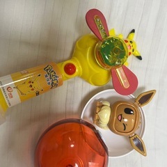 ポケモンおもちゃ　ポケトルゼ、モンコレ　リザードン　ハイパーボールの画像