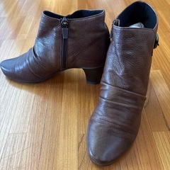 こげちゃ　ショートブーツ　
23.0㎝の画像