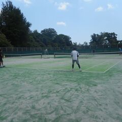 火曜日木曜日テニス