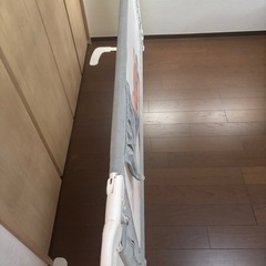 ベビーベッドガードの画像