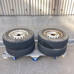 スタッドレスタイヤ　4本の画像