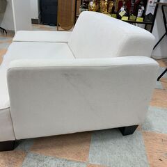 ＼家具＊家電のお店／【ｼﾞｬﾝｸﾞﾙｼﾞｬﾝｸﾞﾙ石川金沢店】 二人掛けソファー オットマン付き アイボリーW(幅)110×D(奥行き)80×H(高さ)58cmの画像