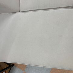 ＼家具＊家電のお店／【ｼﾞｬﾝｸﾞﾙｼﾞｬﾝｸﾞﾙ石川金沢店】 二人掛けソファー オットマン付き アイボリーW(幅)110×D(奥行き)80×H(高さ)58cmの画像