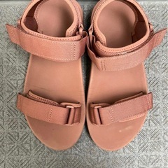 UNIQLO ユニクロ ピンクブラウン スポーツサンダル Sサイズの画像