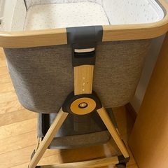 ベビーベッドの画像