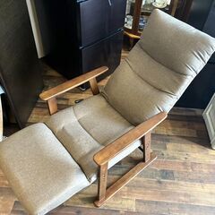 ★美品★ ニトリ 3段階調整高座椅子 レバー式 リクライニングチェア 【マジカルスケッチ】の画像