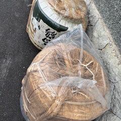 酒樽　72L詰用　中身なし2個　引き取り限定の画像