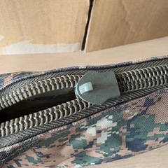 迷彩ポーチ　カメラバッグの画像