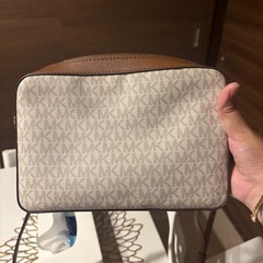 マイケルコーススーリングバッグの画像