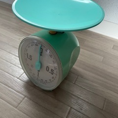 レトロ ミントグリーン キッチンスケールの画像