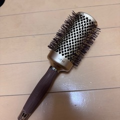 無印良品のメークボックスとNanoThermic ヘアブラシNT-54の画像