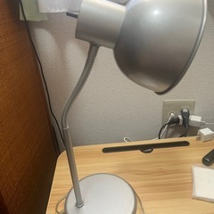卓上ライトの画像