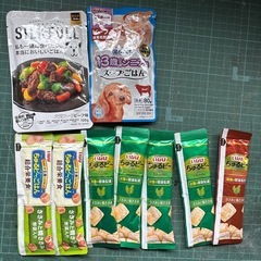 犬用ちゅーる、ちゅるビーなどなどまとめて101点セットの画像