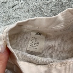 H＆M トレーナー 70cmの画像