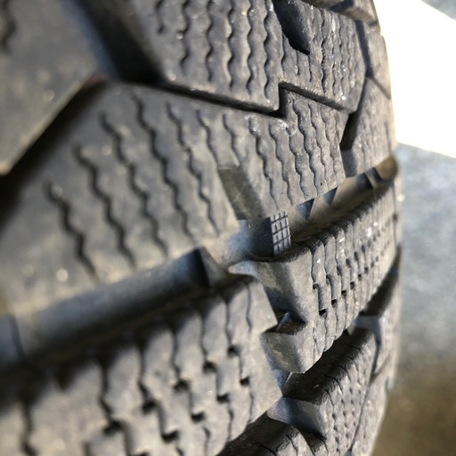 175\65R15 TOYO アルミ付き　2022年式 NANOENERGY 2025年製 日本製 175/65R15 84S トーヨー TOYO ナノ