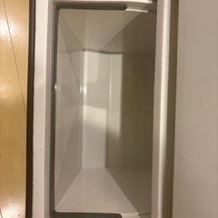 三段ゴミ箱の画像