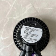 ✨4WAY自由設置⭐️USB充電式くねくねミニ扇風機の画像