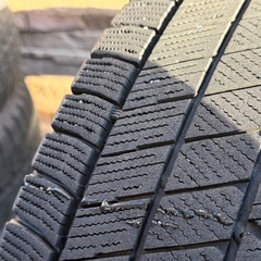 205/55r16 2021年 BRIDGESTONE VRX3 スタッドレスタイヤ 
4本の画像