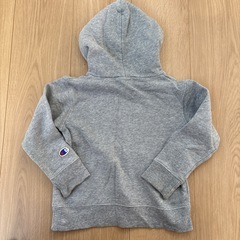 チャンピオン 105サイズ　パーカーの画像