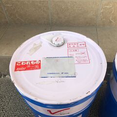 20リッターペール缶2つ DIYやゴミ箱代わりにどうぞ。の画像