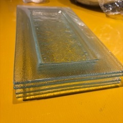 ガラス皿　4枚セットの画像