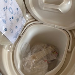 介護用ポータブルトイレの画像