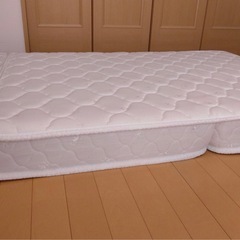 シングル ポケットコイルマットレス（三つ折り）の画像