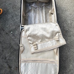 figaro キャリーケースの画像