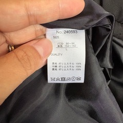 完売品 
ペプラムパール付きコートの画像