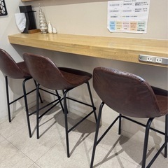 カウンターチェアの画像