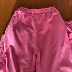 ピンクのスエットの画像