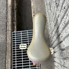 一輪車　空気がない、又はパンク　ジャンクの画像