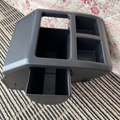 車用コンソールボックスの画像