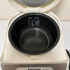 K★炊飯器 ３合炊き 2011年製★の画像