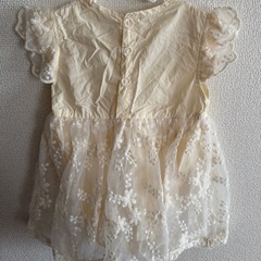 フラワー刺繍 ベビードレス クリーム色の画像