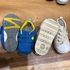 スニーカーの画像