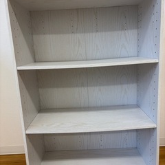 木目が少し見えるホワイト3段からーぼカラーボックスの画像