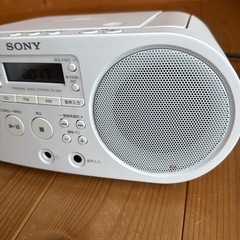 SONY CDデッキZS S40  ホワイト　ラジオ　の画像