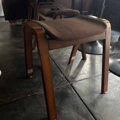 スタッキングチェアの画像