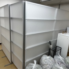 パーテーション 4枚くらい　の画像