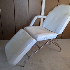 商談中です【急募】エステベッド　11/22〜26の画像